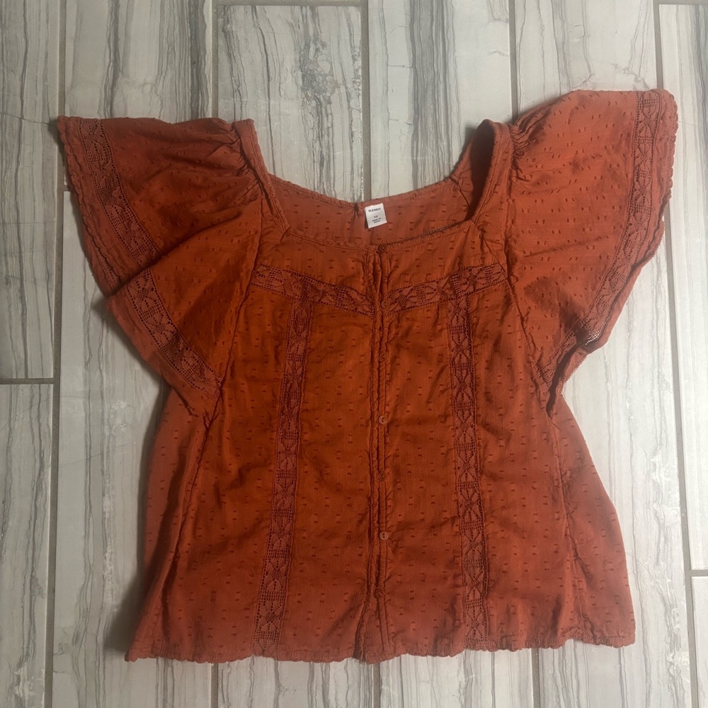 Flutter Sleeve Ruffled Blouse